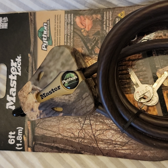 NWT MasterLock Python Cable - Picture 2 of 5
